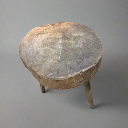 19TH CENTURY FRENCH CHOPPING BLOCK WITH ELM TOP AND OAK LEGS - ADDITIONAL PHOTO 1