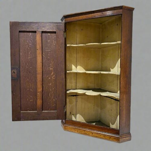 GEORGIAN OAK CORNER CABINET - ADDITIONAL PHOTO 1