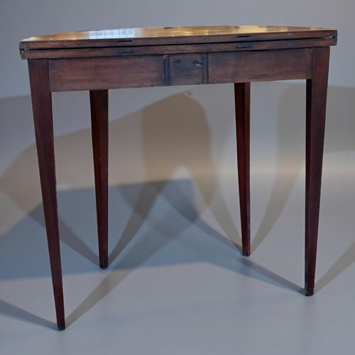 SMALL GEORGIAN DEMILUNE TABLE - ADDITIONAL PHOTO 1