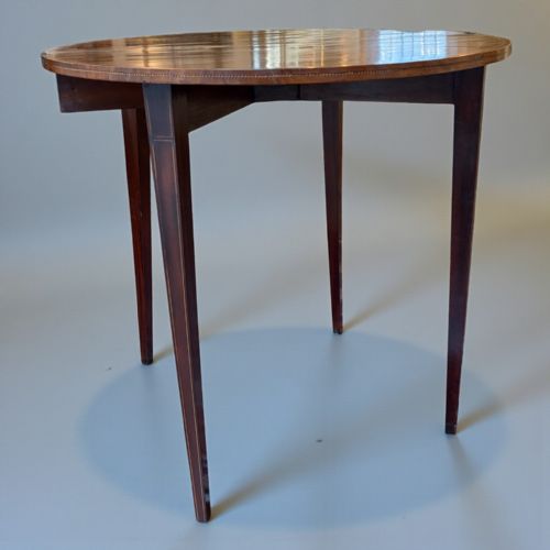 SMALL GEORGIAN DEMILUNE TABLE - ADDITIONAL PHOTO 2
