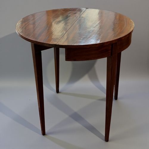 SMALL GEORGIAN DEMILUNE TABLE - ADDITIONAL PHOTO 3