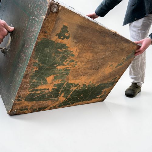19TH CENTURY ANGLOINDIAN TRUNK - ADDITIONAL PHOTO 6