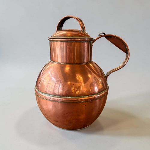 PAIR OF COPPER JERSEY JUGS CIRCA 1890 - ADDITIONAL PHOTO 1