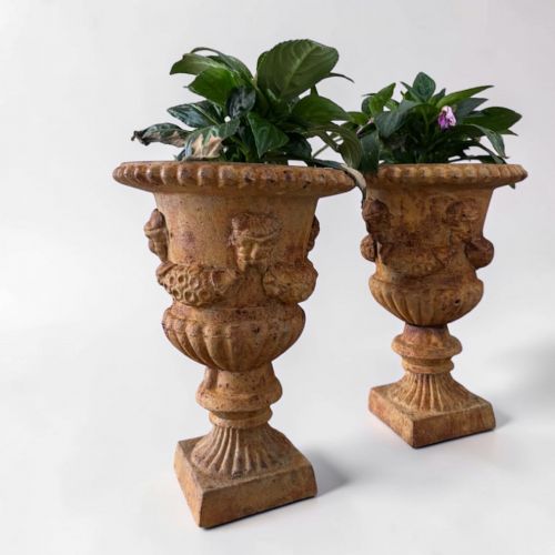 PAIR OF 19TH CENTURY CAST IRON URNS - ADDITIONAL PHOTO 5