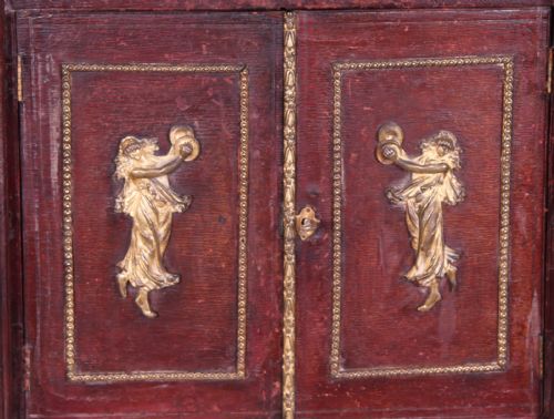 EARLY 19TH CENTURY TOOLEDLEATHER AND GILTBRASS MOUNTED TABLECABINET - ADDITIONAL PHOTO 5