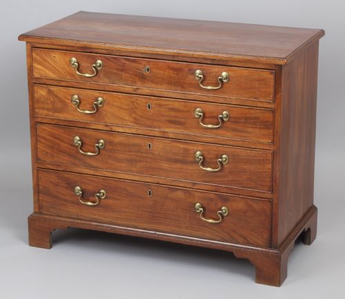 George III Period Mahogany Chest-of-drawers of Shallow Proportions