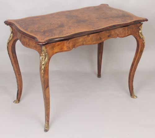 Fine Quality Victorian Burr-walnut Card-table