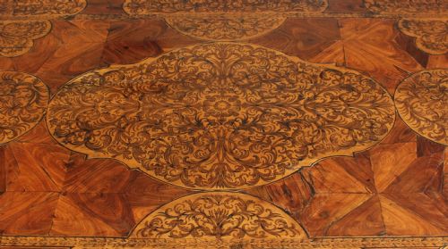fig 1. An exceptionally fine William & Mary period Chest-on-Stand