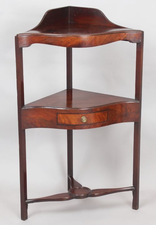 George III Period Mahogany Serpentine-fronted Small Washstand