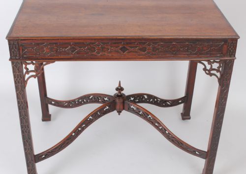 VERY FINE GEORGE III PERIOD MAHOGANY SILVER TABLE - ADDITIONAL PHOTO 3