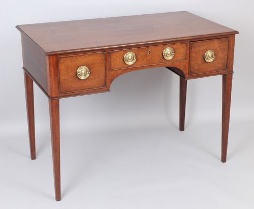 George III Period Mahogany Side Table/dressing Table