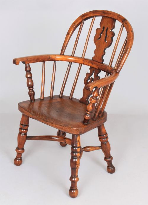 CHILD'S YEW WOOD WINDSOR ARMCHAIR - ADDITIONAL PHOTO 1