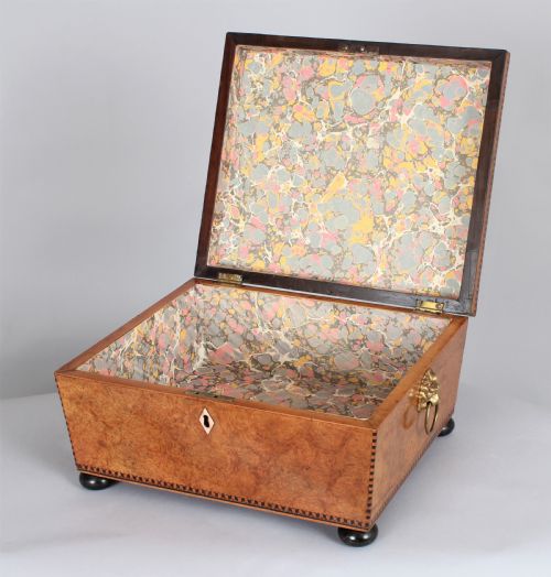 A REGENCY PERIOD BIRDSEYE MAPLE LIDDED WORK BOX - ADDITIONAL PHOTO 2