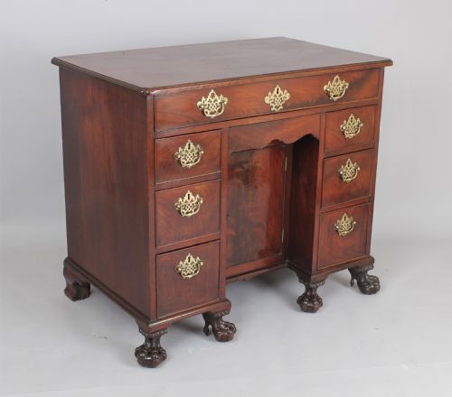 fig 1. A fine and rare George II period mahogany kneehole dressing table
