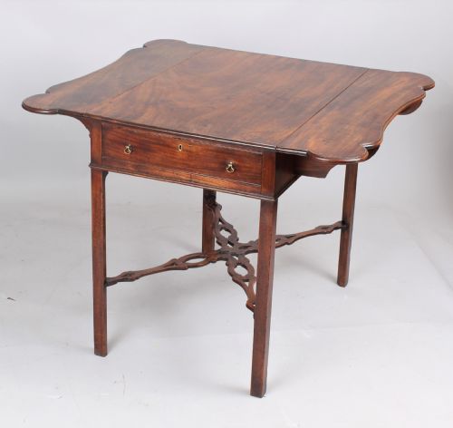 Giii Mahogany Pembroke Table
