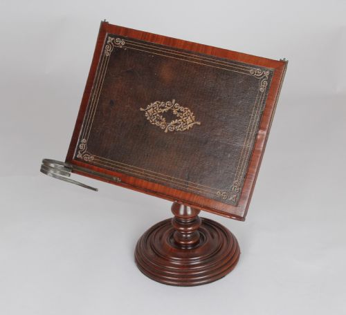 A Fine Quality Early 19th Century Mahogany Adjustable Table Reading-stand