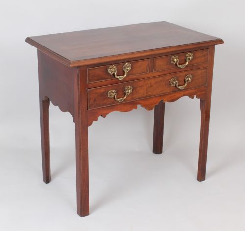 Fine Quality Mahogany Low Boy