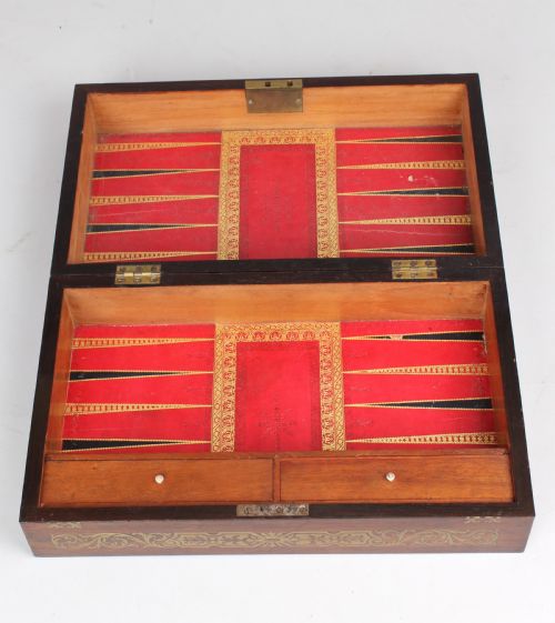 A MOST UNUSUAL EARLY VICTORIAN GAMES COMPENDIUM IN ROSEWOOD - ADDITIONAL PHOTO 12