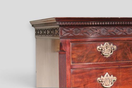 A FINE MAHOGANY TALLBOY - ADDITIONAL PHOTO 1