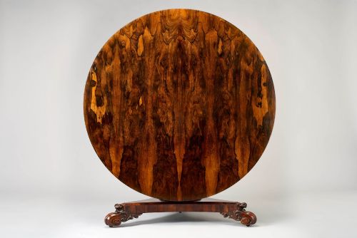 Large George IV period rosewood circular centre or dining table