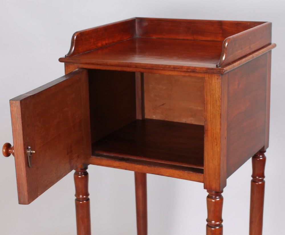 Early 19th Century Mahogany Pot-cupboard  View II
