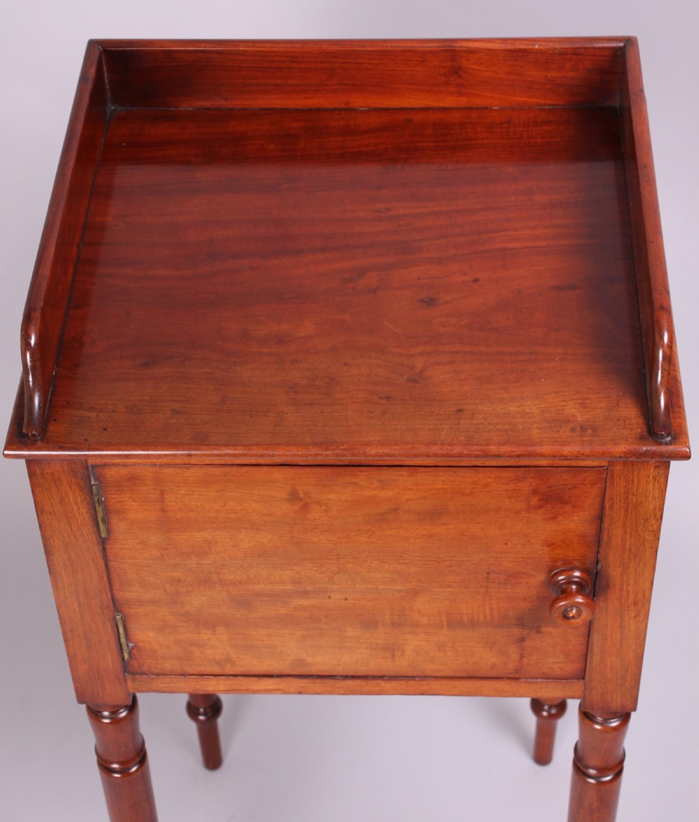Early 19th Century Mahogany Pot-cupboard  View III