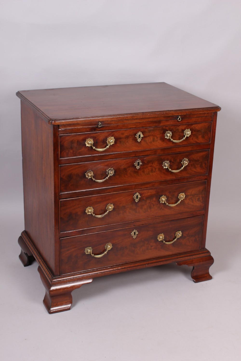 Fine George III Period Mahogany Chest-of-drawers of unusually small proportions 