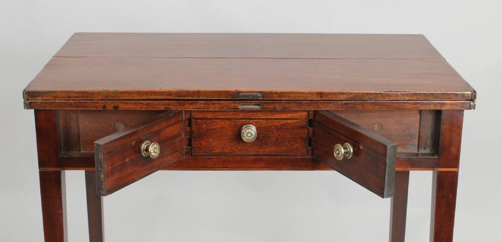 Unusual George III period mahogany flap-top 'patience' occasional-table View III