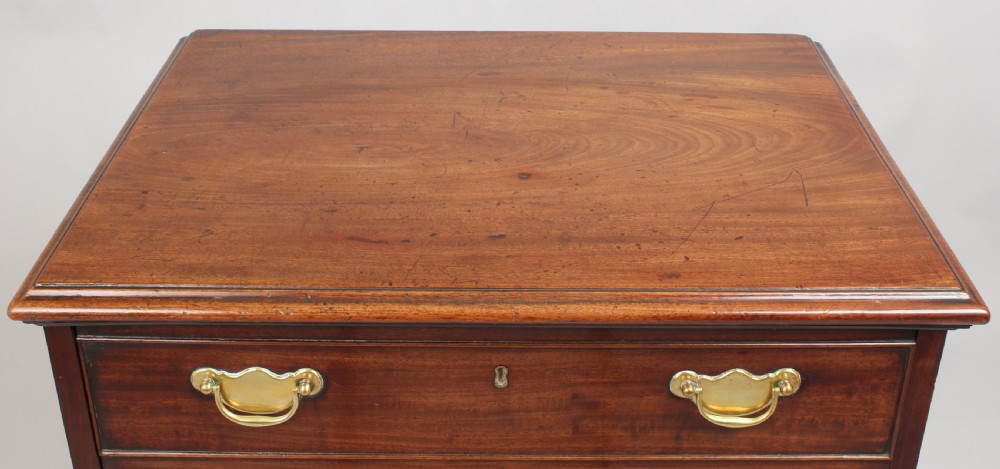 George III period mahogany chest of drawers night-table View V