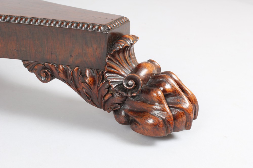 Fine and classic Regency rosewood pedestal table in the manner of Gillows of Lancaster View III