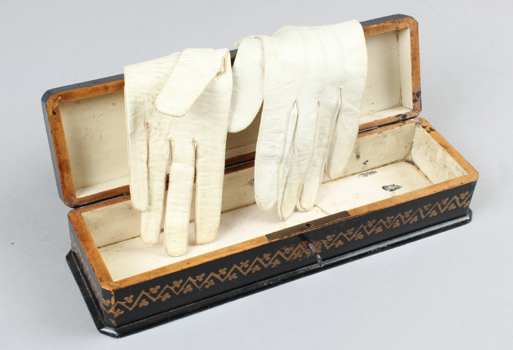 19th century continental pen-work glove-box View II