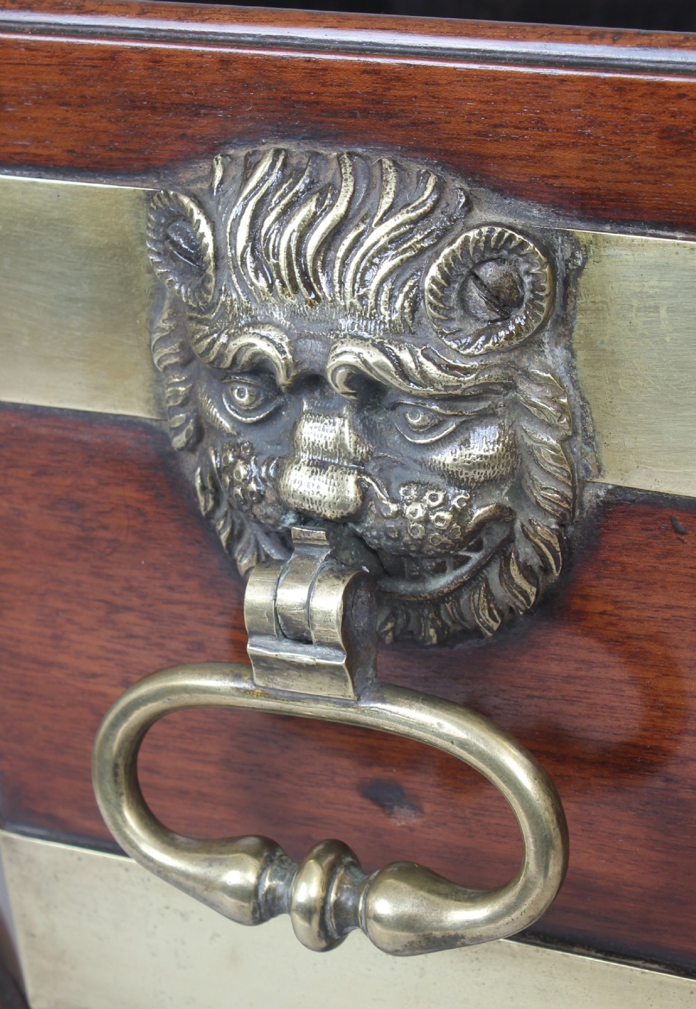 Fine George III period mahogany wine-cooler View VI
