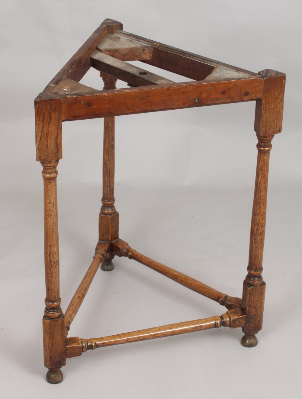 Rare early 18th century oak 'cricket' table View IV