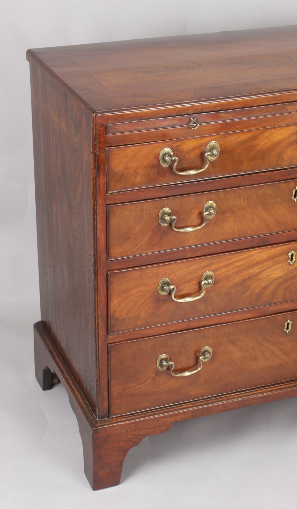 George III period mahogany chest of drawers only 33