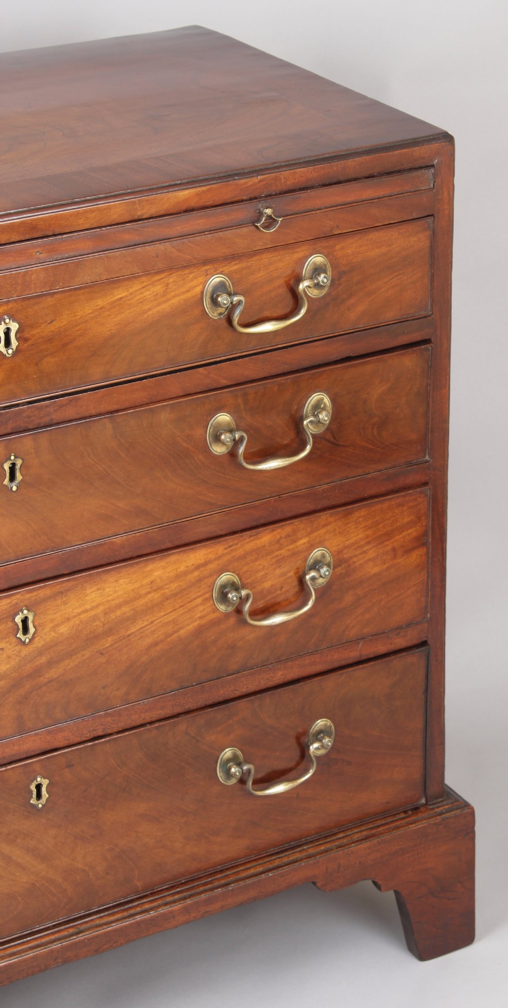 George III period mahogany chest of drawers only 33