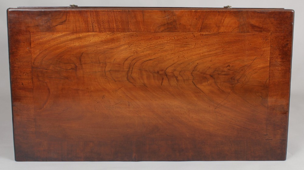 George III period mahogany chest of drawers only 33