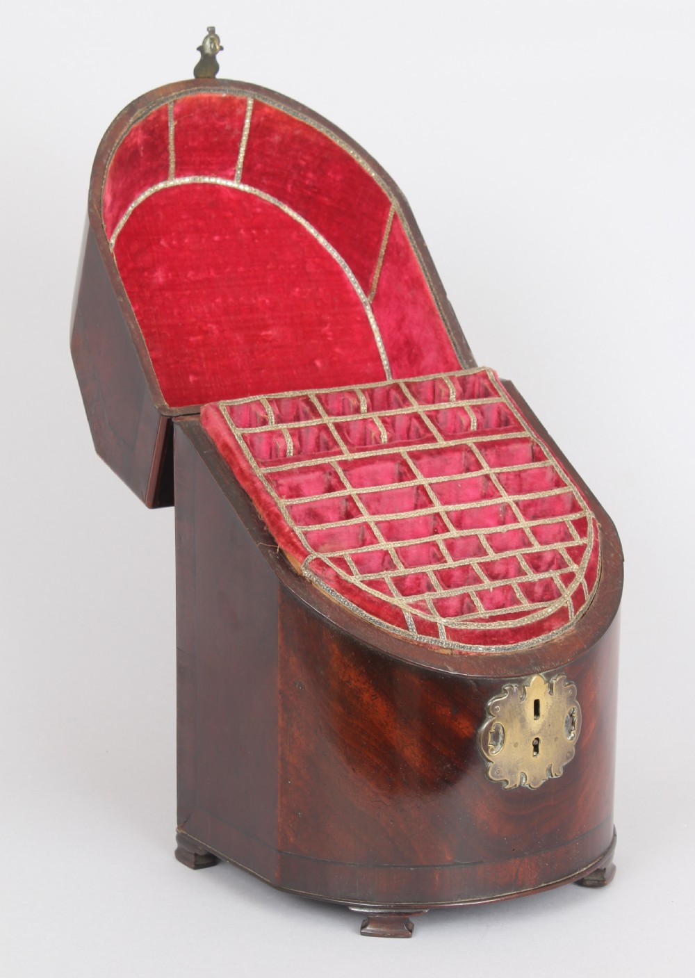 Bow-fronted knife box View IV
