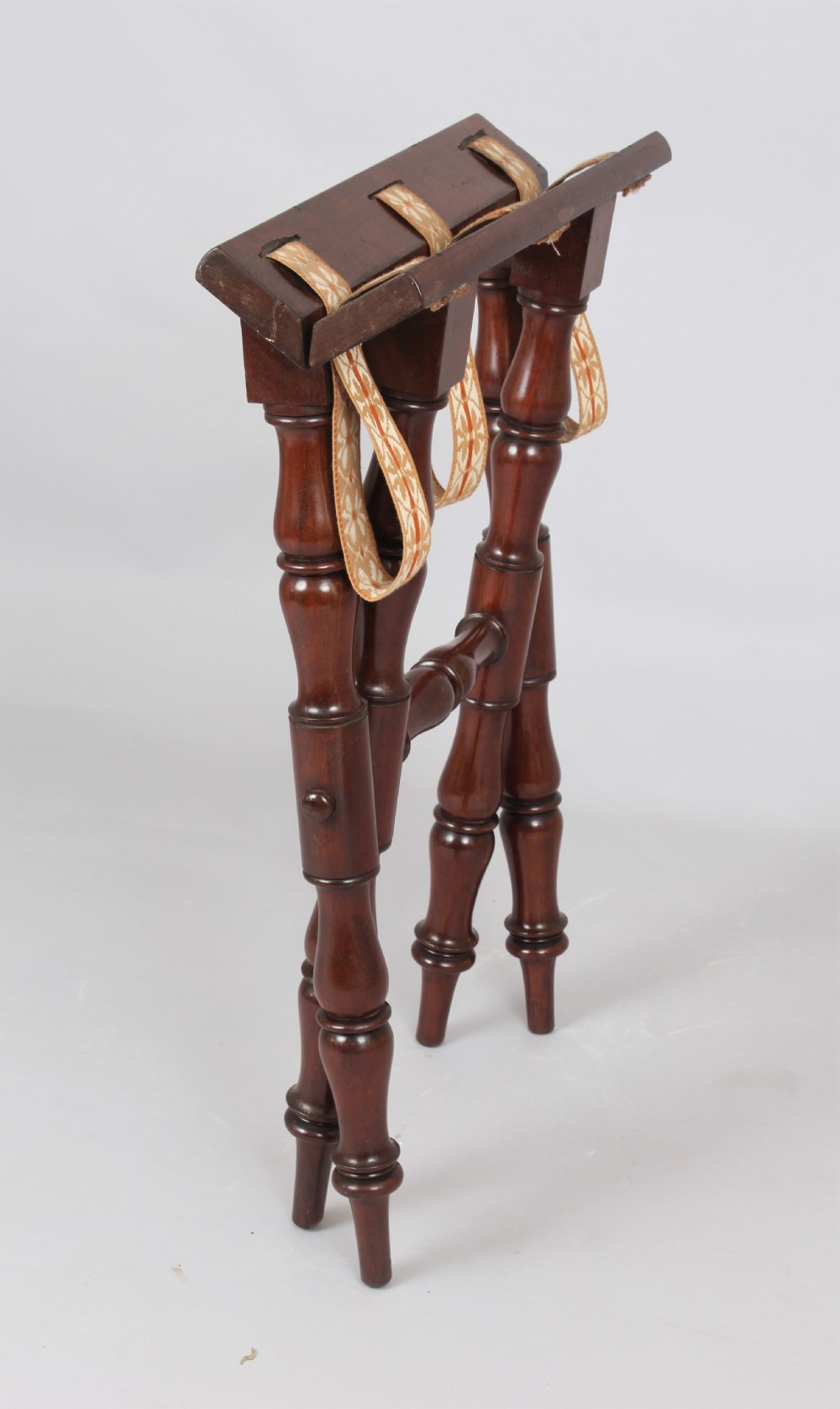 Folding mahogany luggage stand View III
