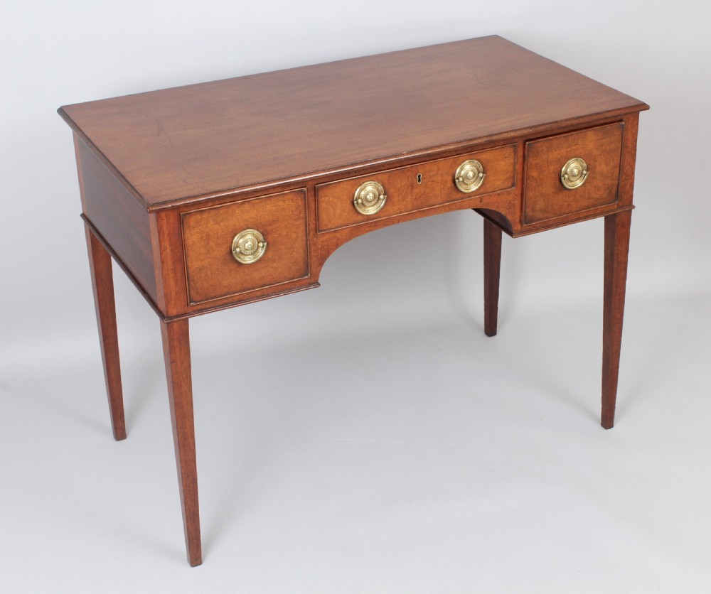 George III period mahogany side table/dressing table View III