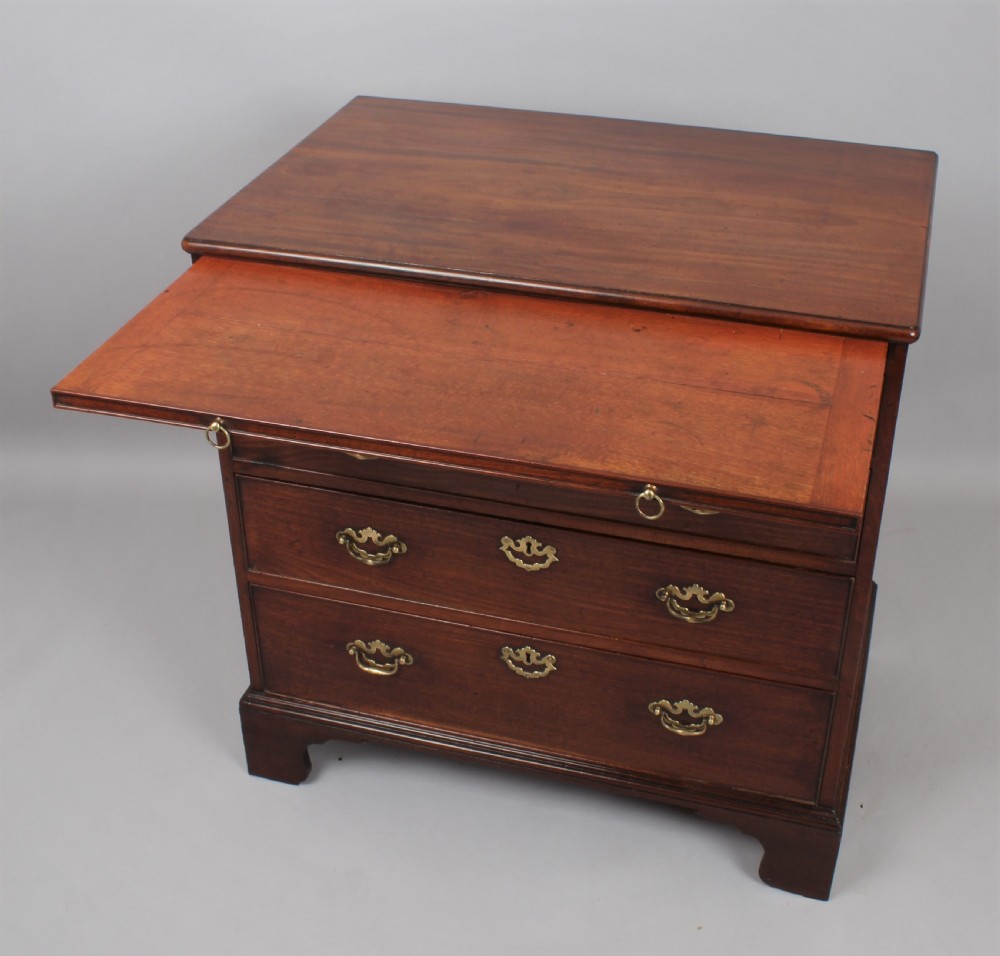 George II period small mahogany slide chest of drawers View IV