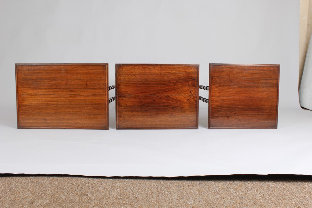 Nest of three tables in rosewood View IV