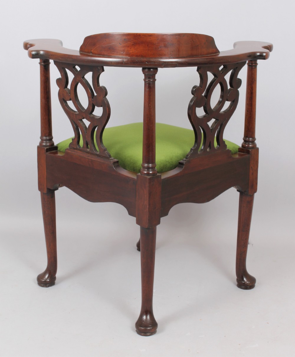 A fine George II 'red walnut' corner chair View IV