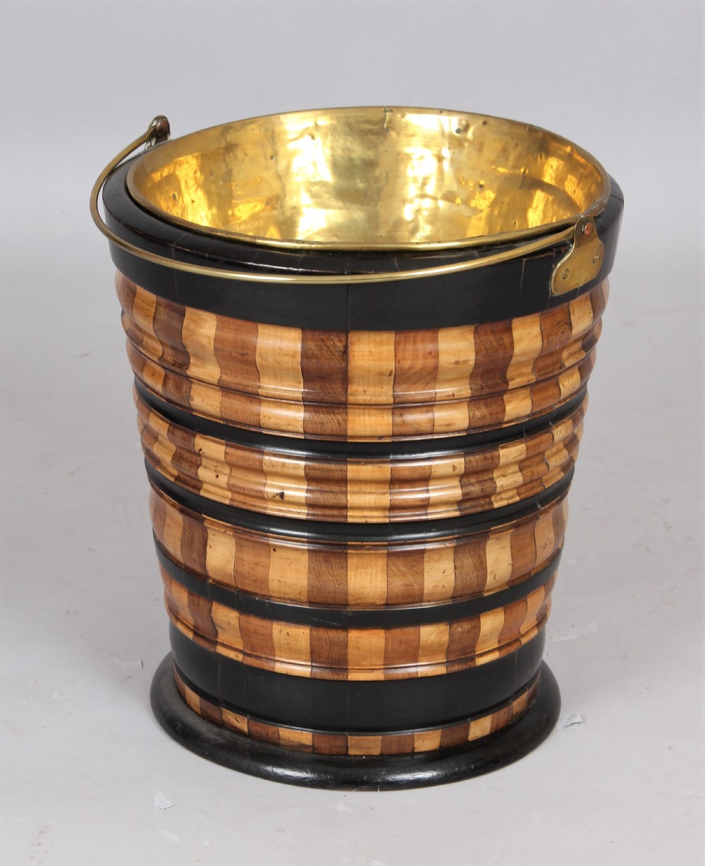 Early 19th century Dutch 'teestoof' bucket  View II