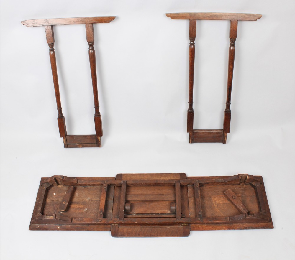 Late 19th or early 20th century oak reading, artist's or musician's table View VII