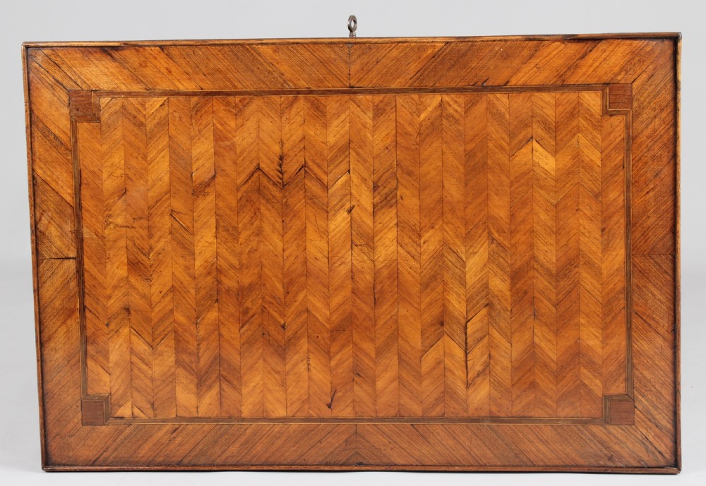 An elegant 18th century French kingwood writing table View V
