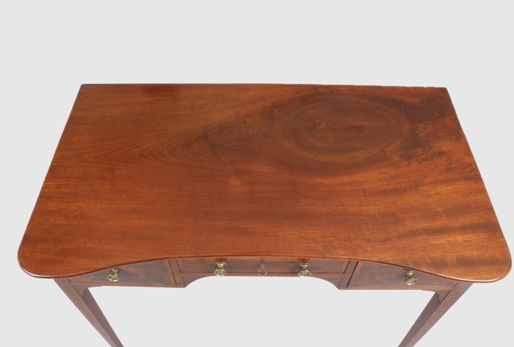 George III period mahogany kneehole side dressing table  View IV