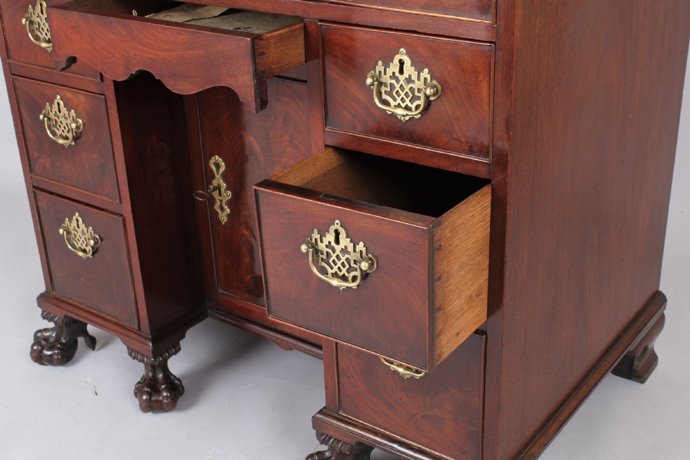 A fine and rare George II period mahogany kneehole dressing table View IV