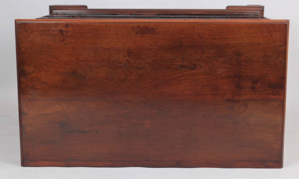 George III mahogany chest of drawers View V