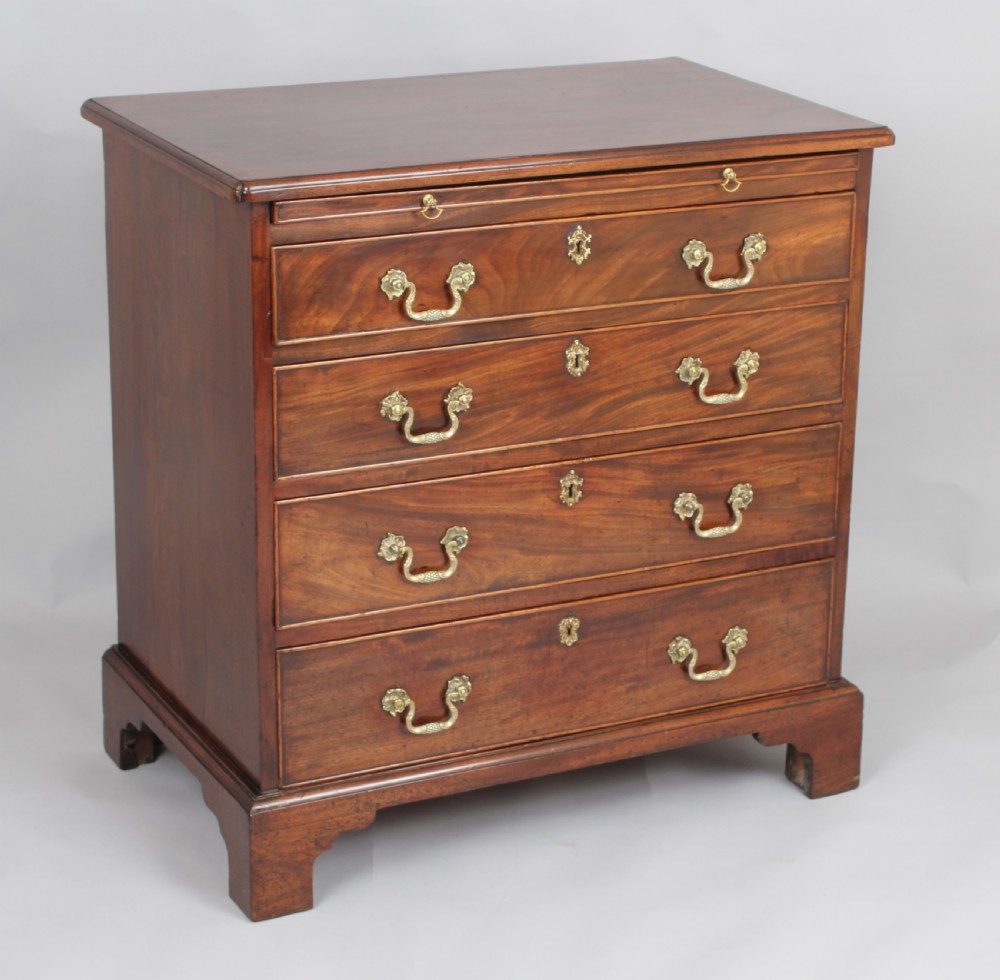 Small George III mahogany chest of four graduated drawers