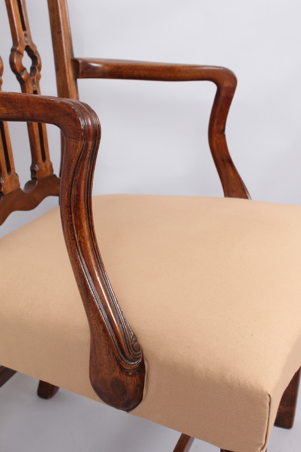 High quality pair of mahogany chairs in the mid 18th century Chippendale style View IV